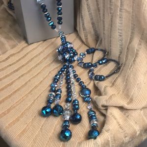 Necklace and earrings set